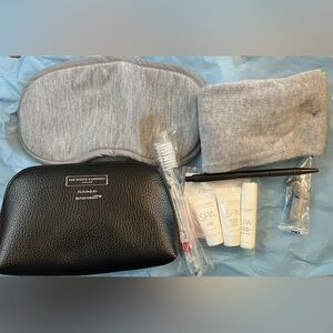 NWT the white company London partnership with British airways travel kit